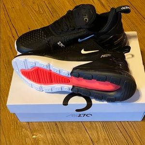🆕 AIR MAX 270 Men’s Size 9.5